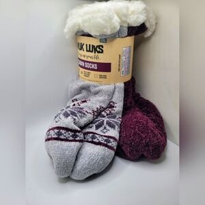 Women's Muk Luks Socks 2 Pair Sherpa Cabin Burgundy Large XLarge 8 9 10 Shoe